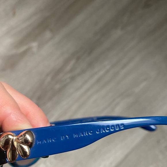 Marc Jacobs Sunglasses - Picture 3 of 9